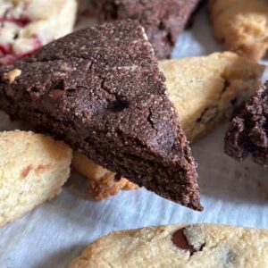 Double Chocolate Chip, 8 scones